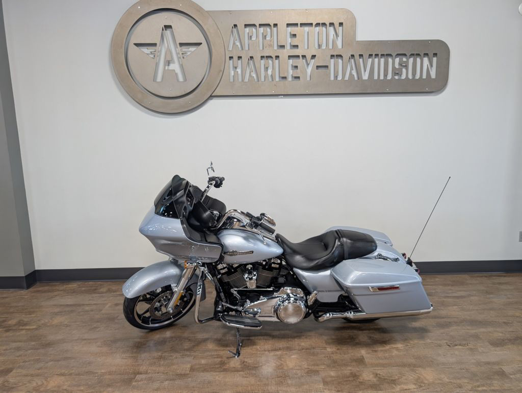 Road Glide®