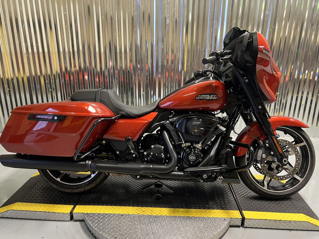 Street Glide®