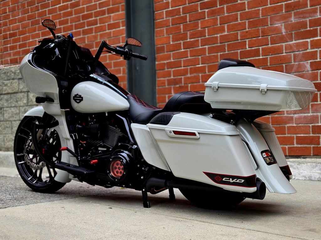 CVO® Road Glide®