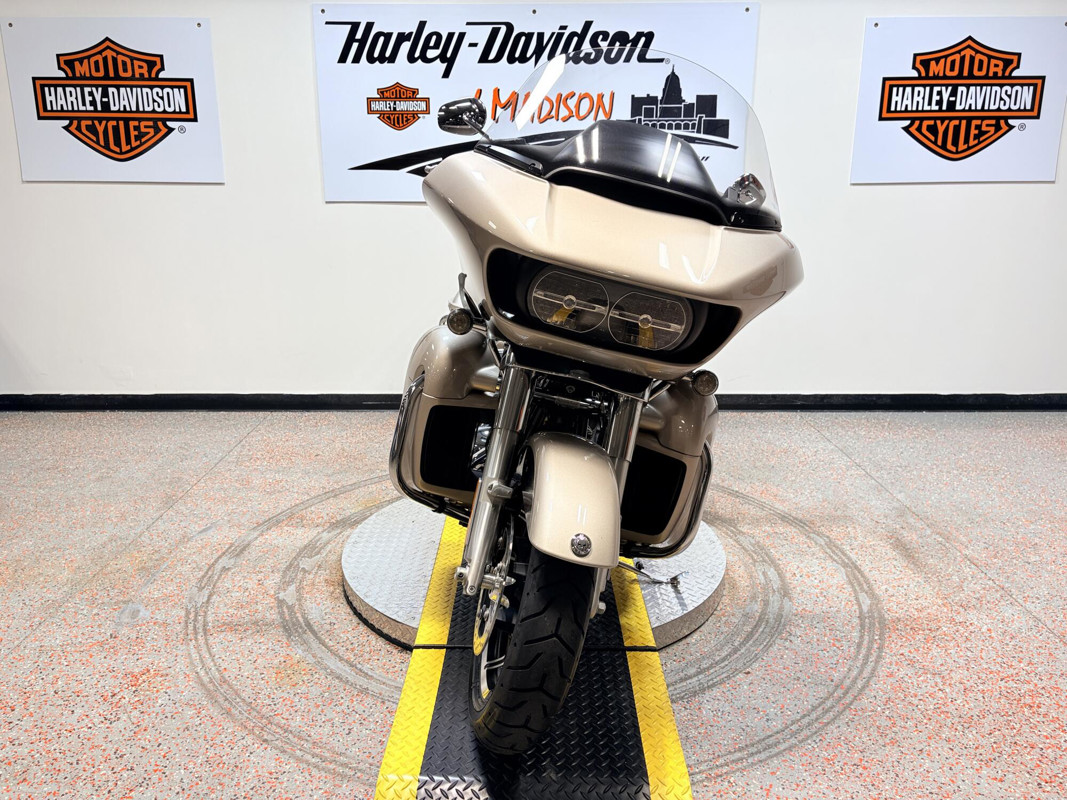 Road Glide® Ultra