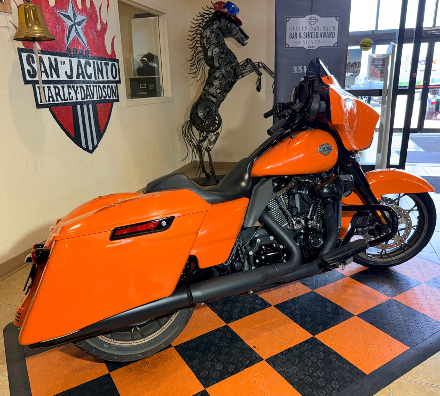 Street Glide® ST