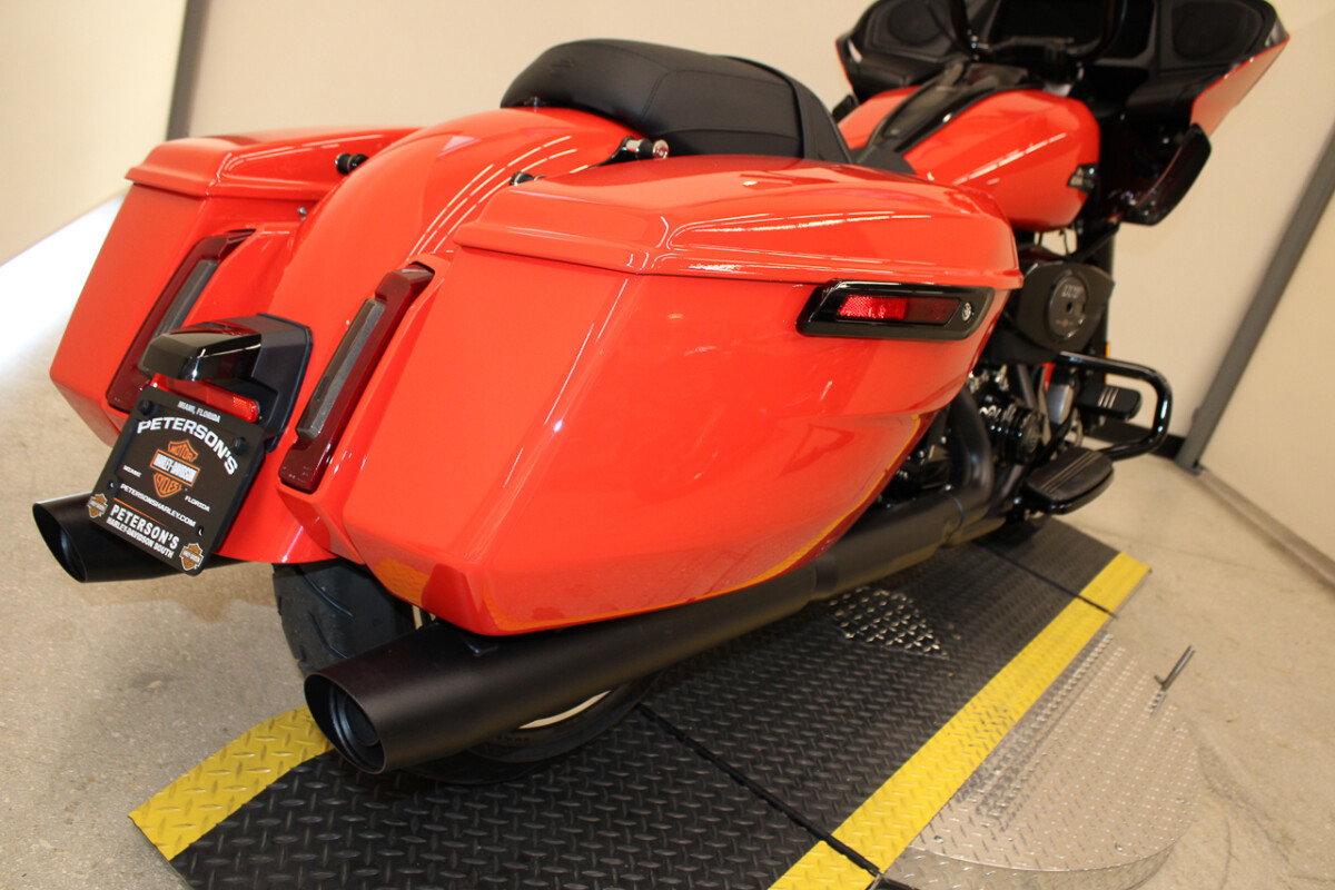 Road Glide®