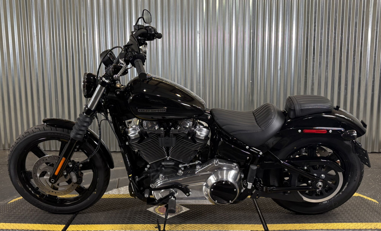Street Bob®
