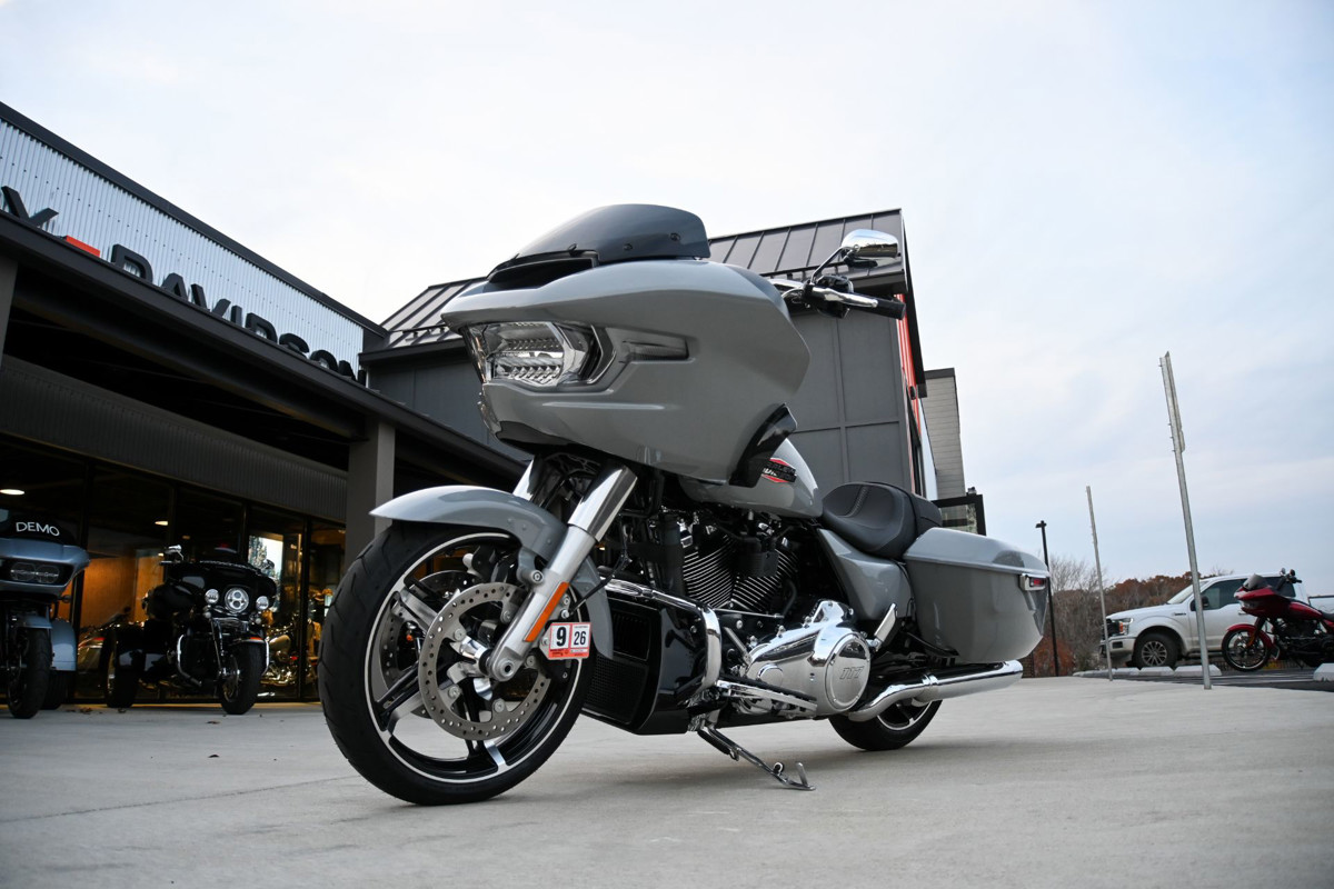 Road Glide®