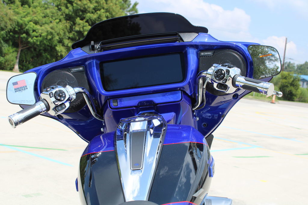 CVO® Street Glide®