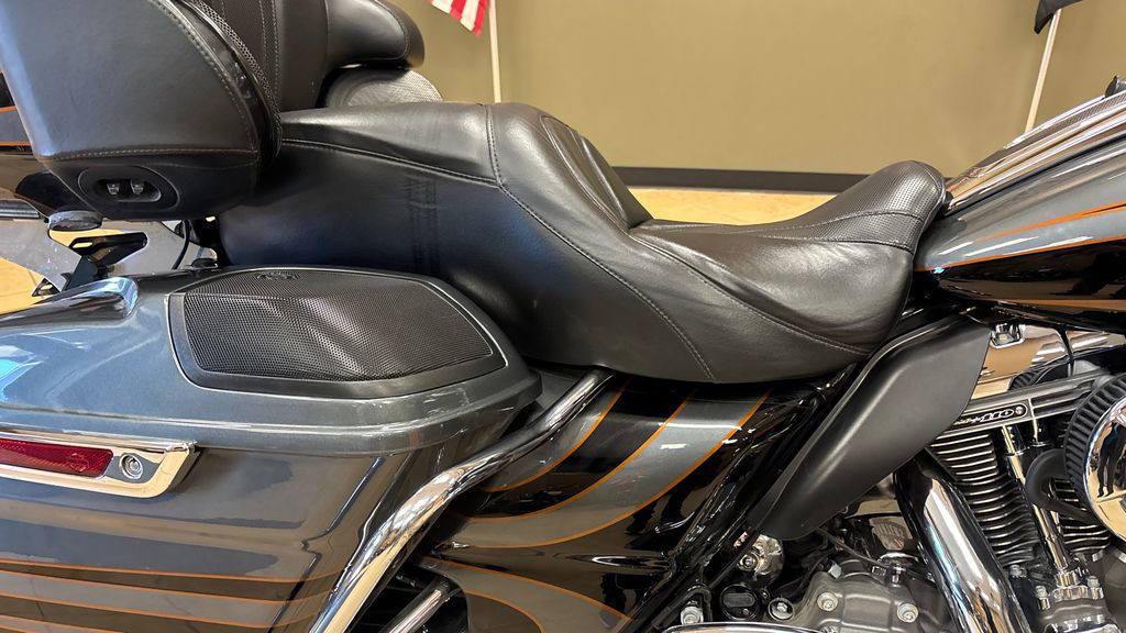 CVO® Road Glide® Ultra