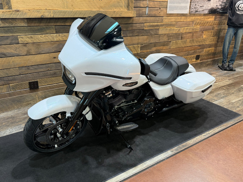 Street Glide®