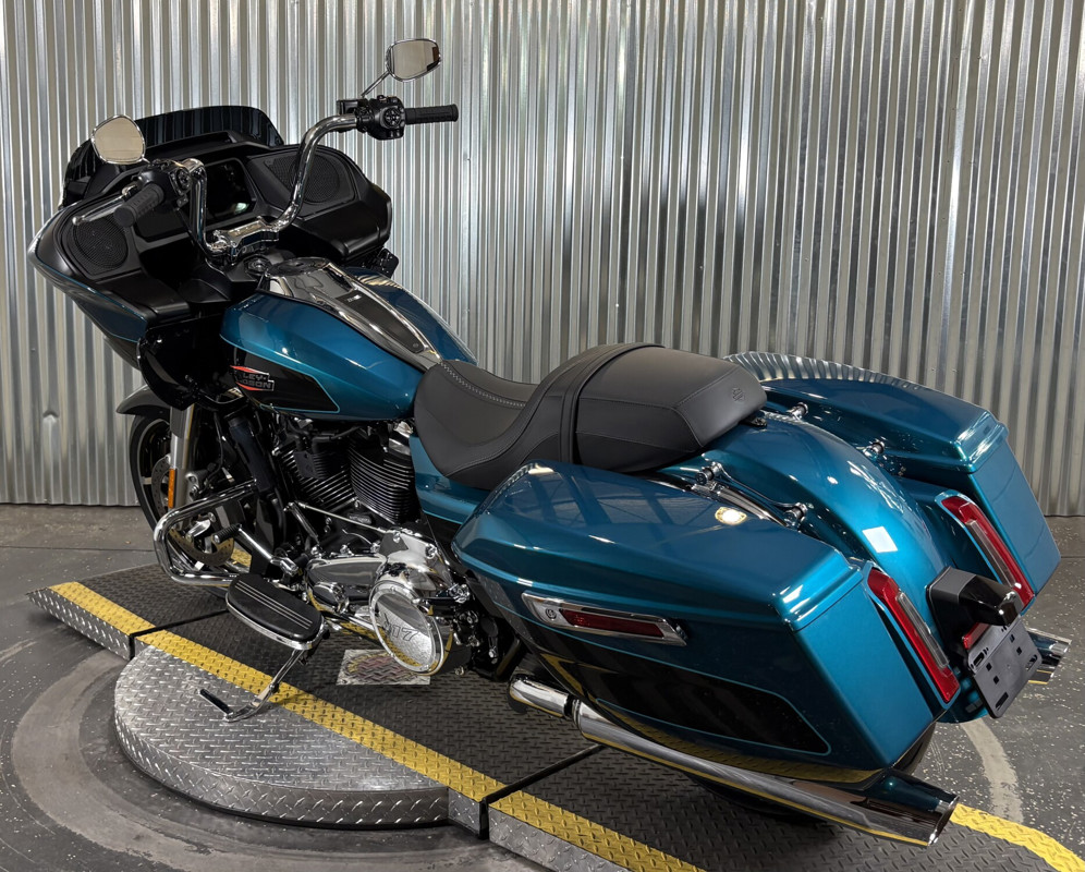 Road Glide®
