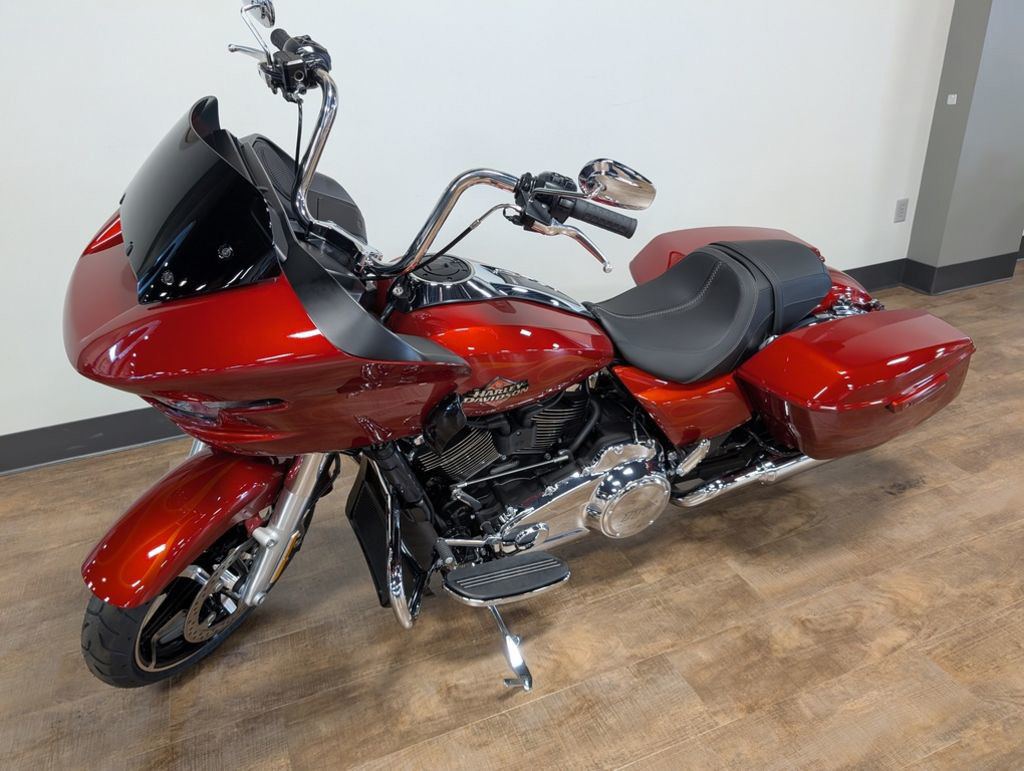 Road Glide®