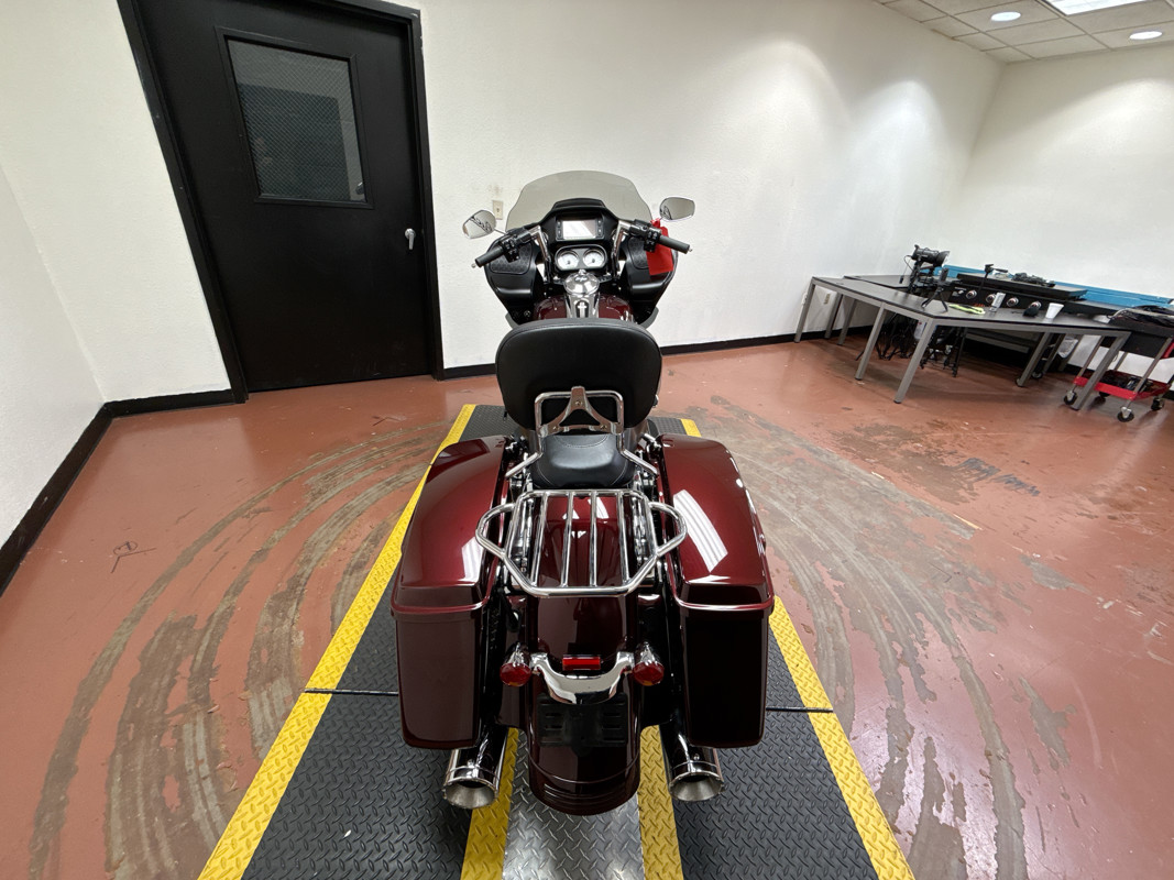 Road Glide®