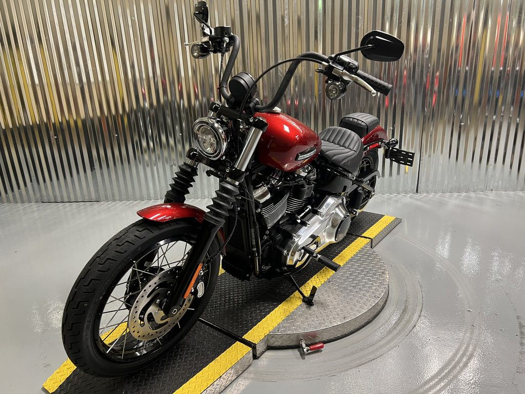 Street Bob®