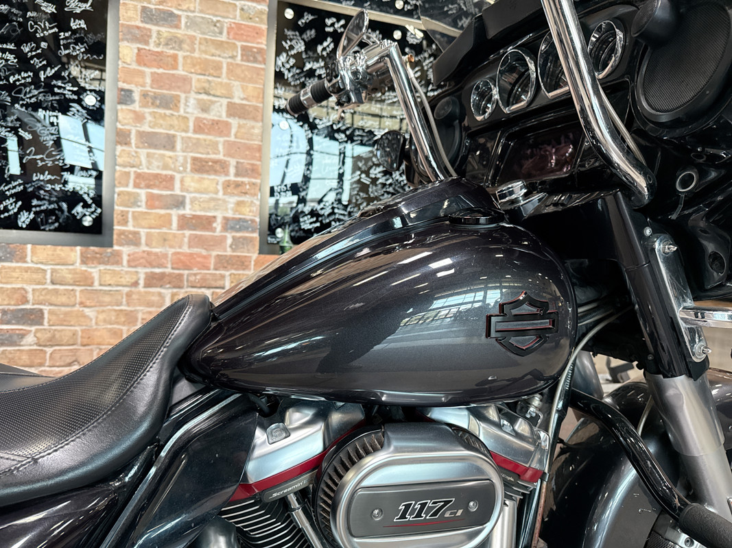 CVO® Street Glide®