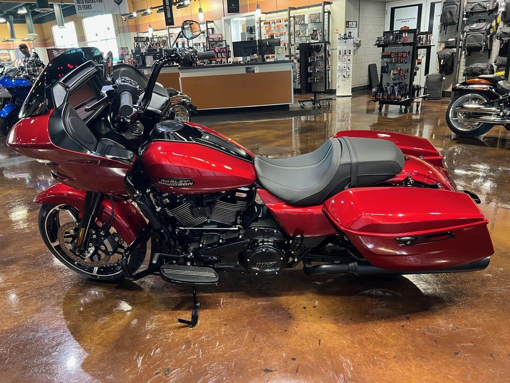 Road Glide®