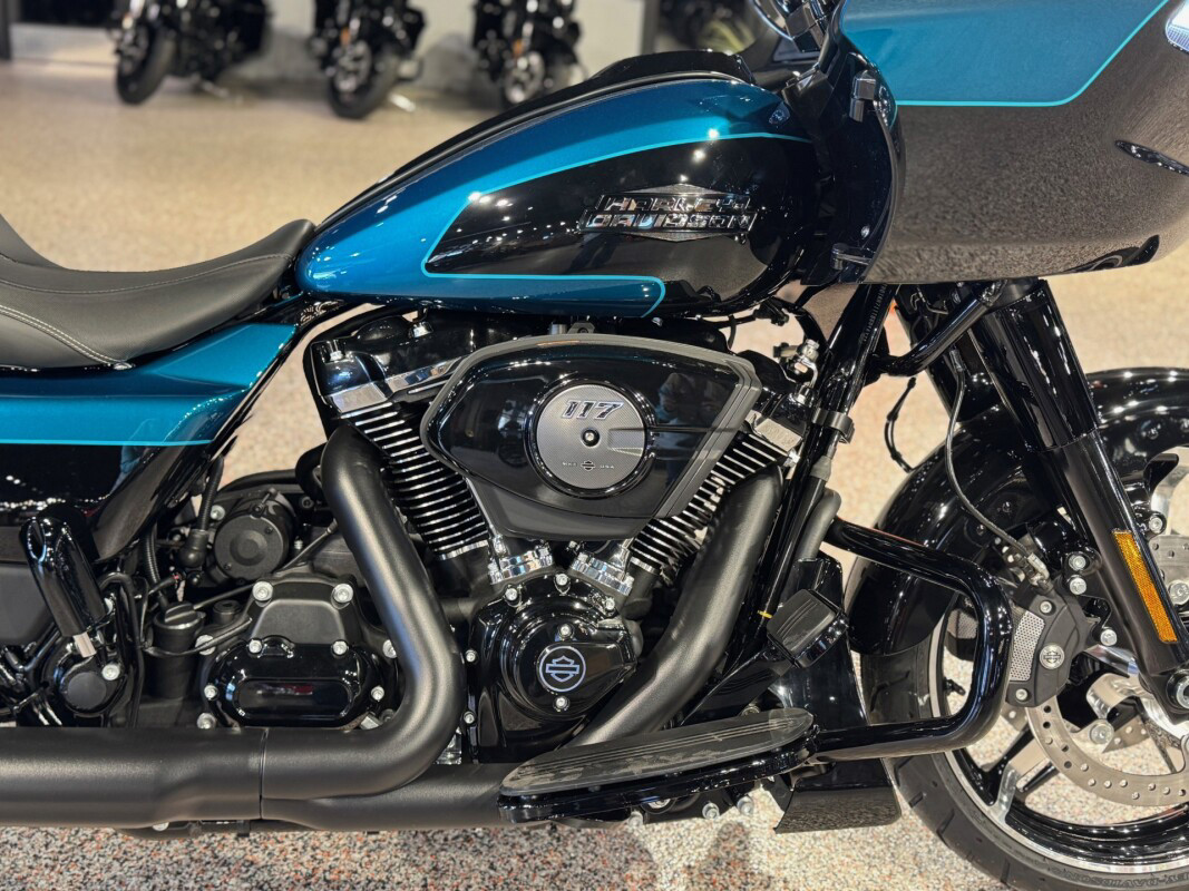 Road Glide®