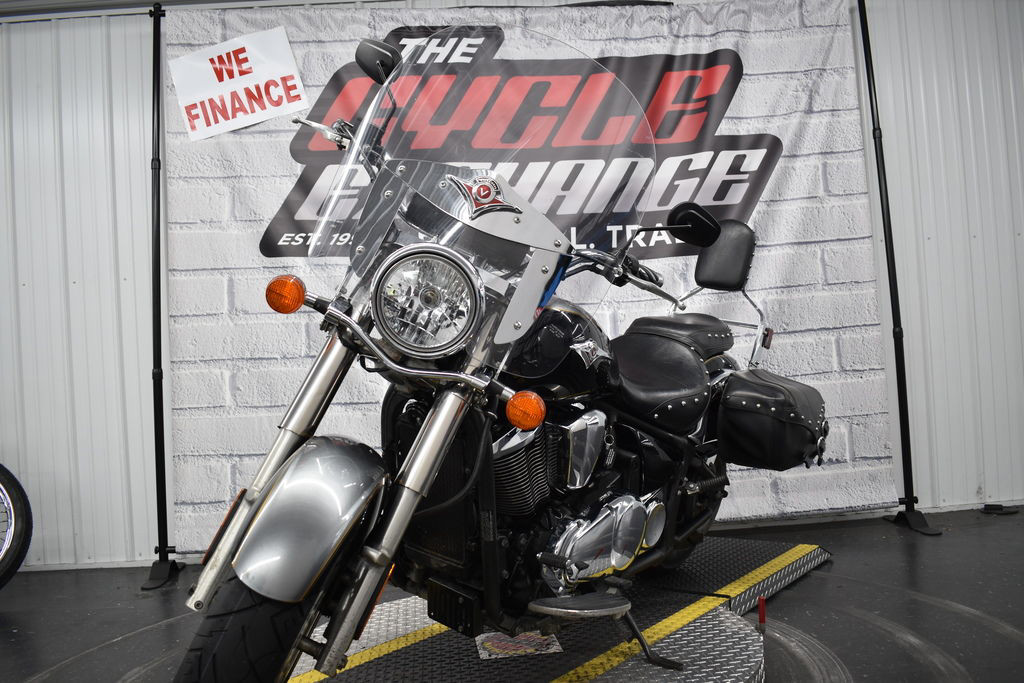 Vulcan 900 Classic LT