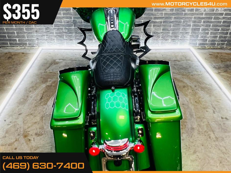 Road Glide®