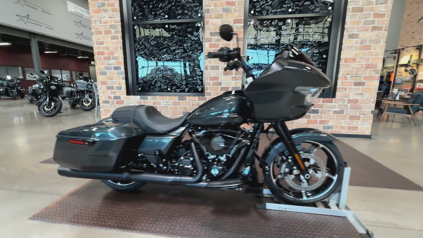 Road Glide®