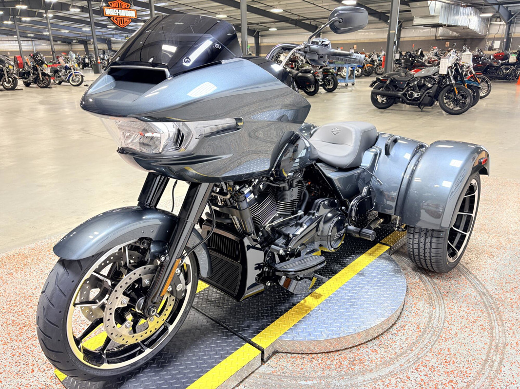 Road Glide® 3