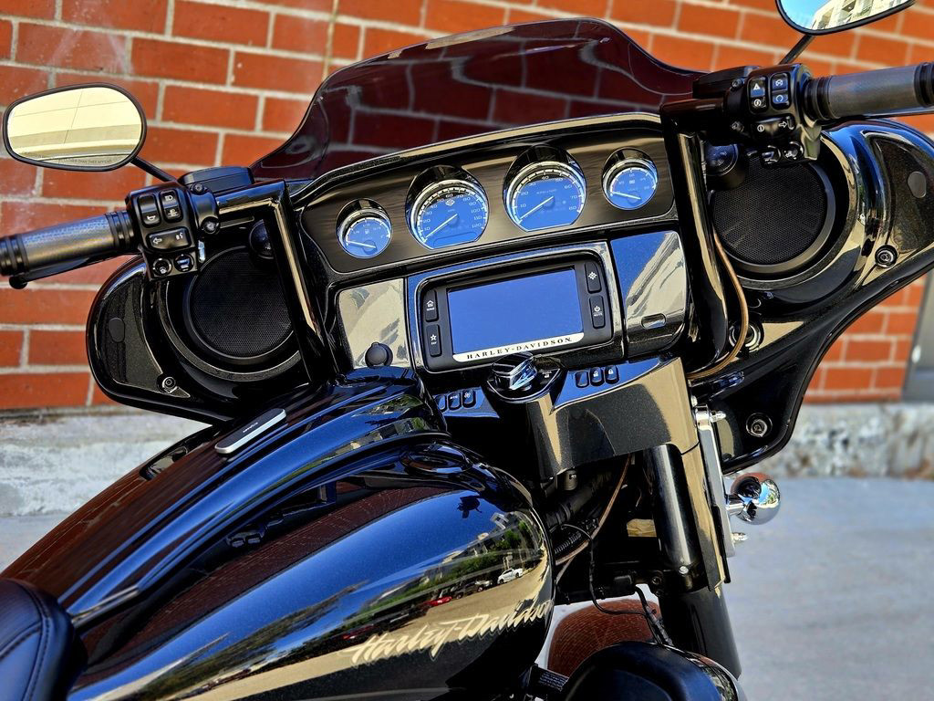 CVO® Street Glide®