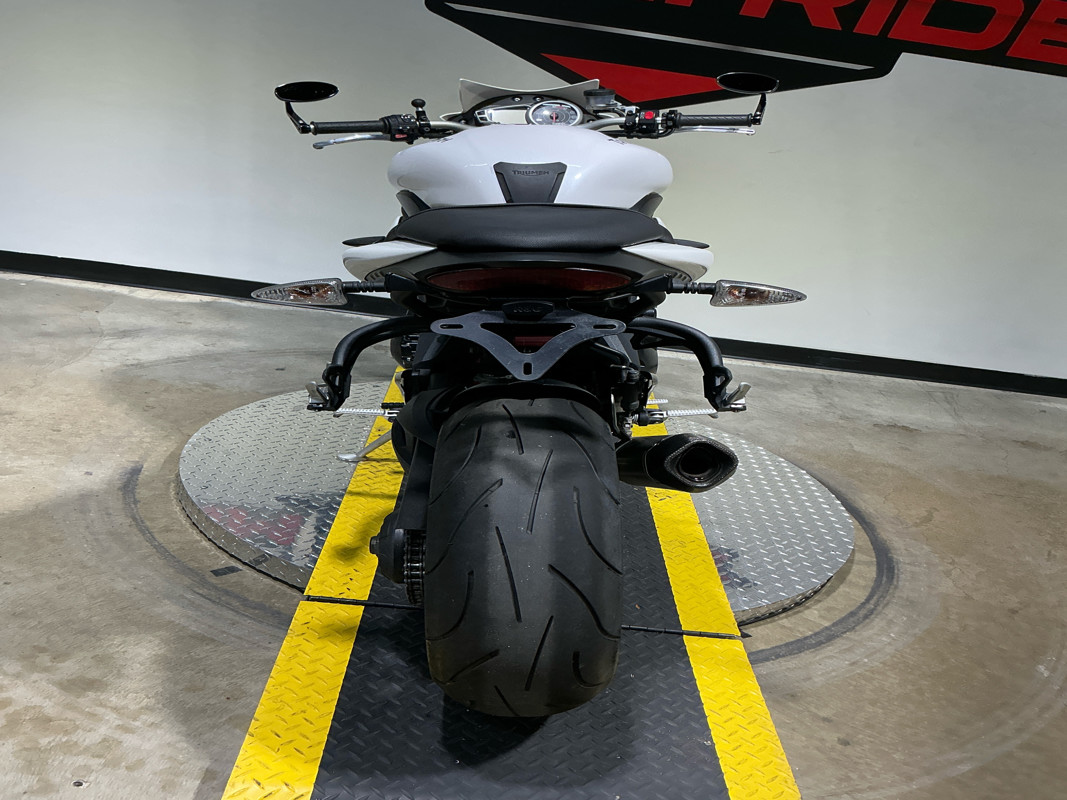 Speed Triple