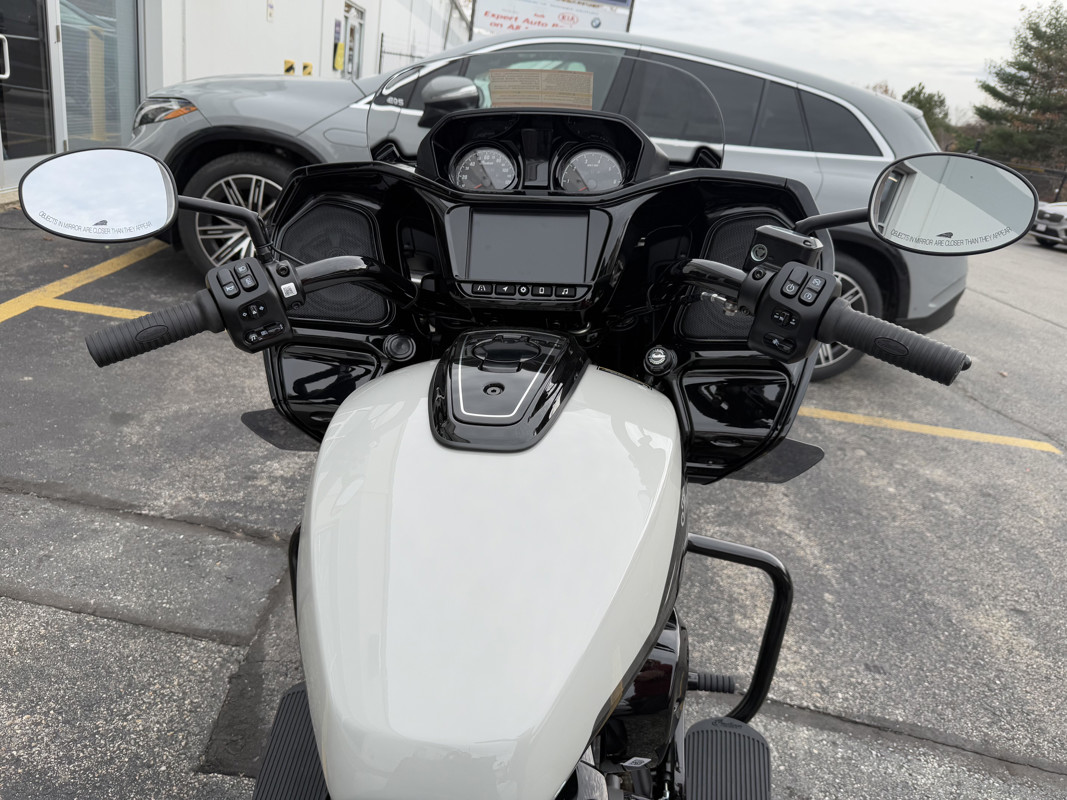 Challenger Dark Horse 112