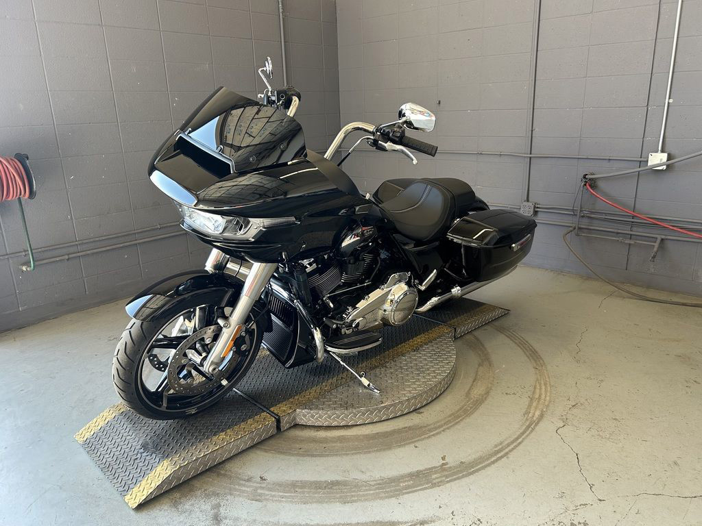 Road Glide®