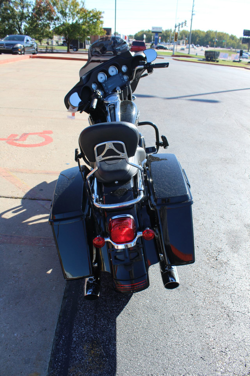 Street Glide®