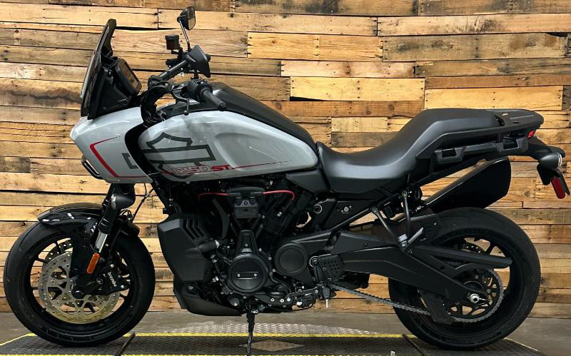 Pan America® 1250 ST
