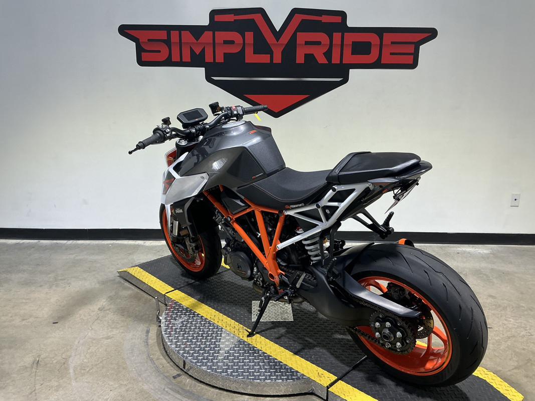 1290 Super Duke R 