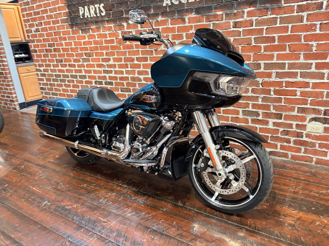 Road Glide®