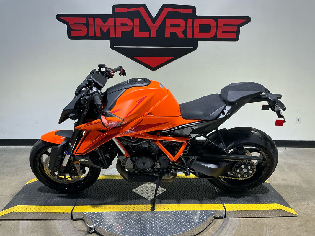 1390 Super Duke R