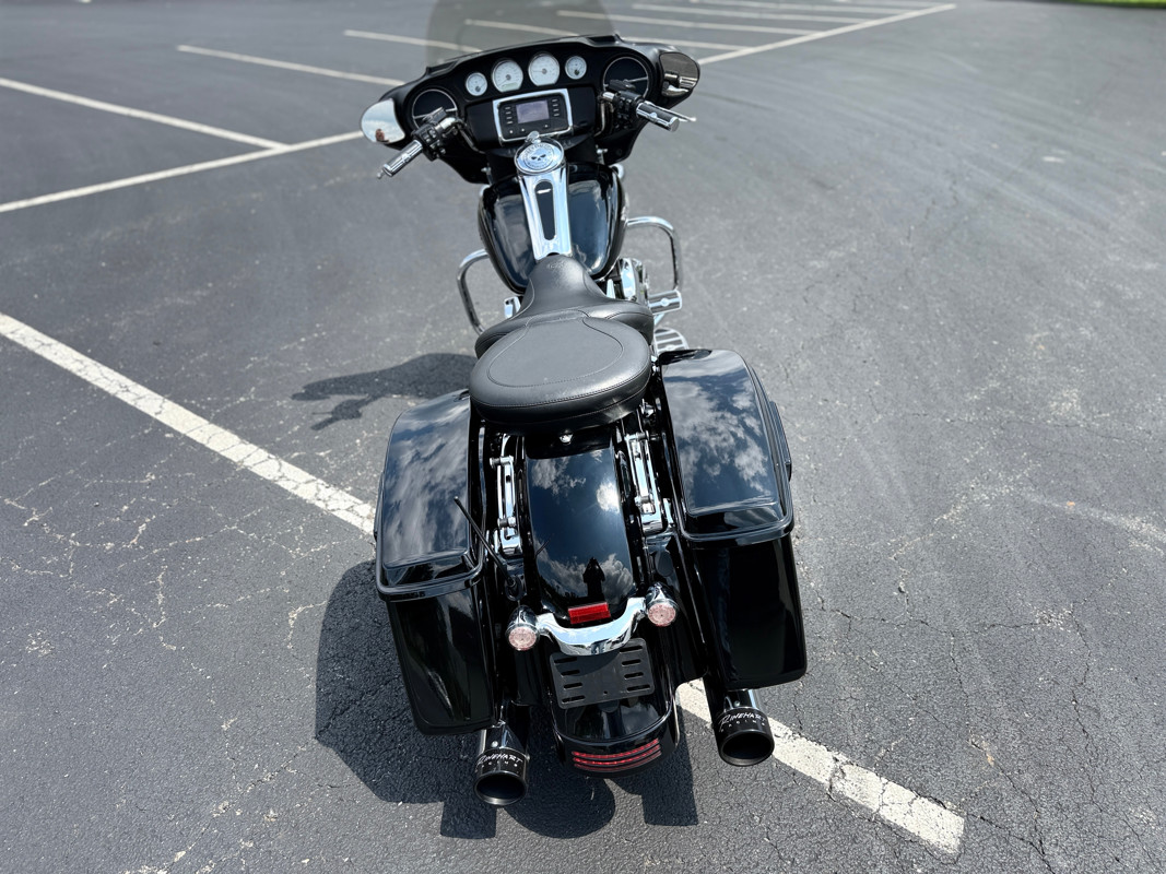 Street Glide®