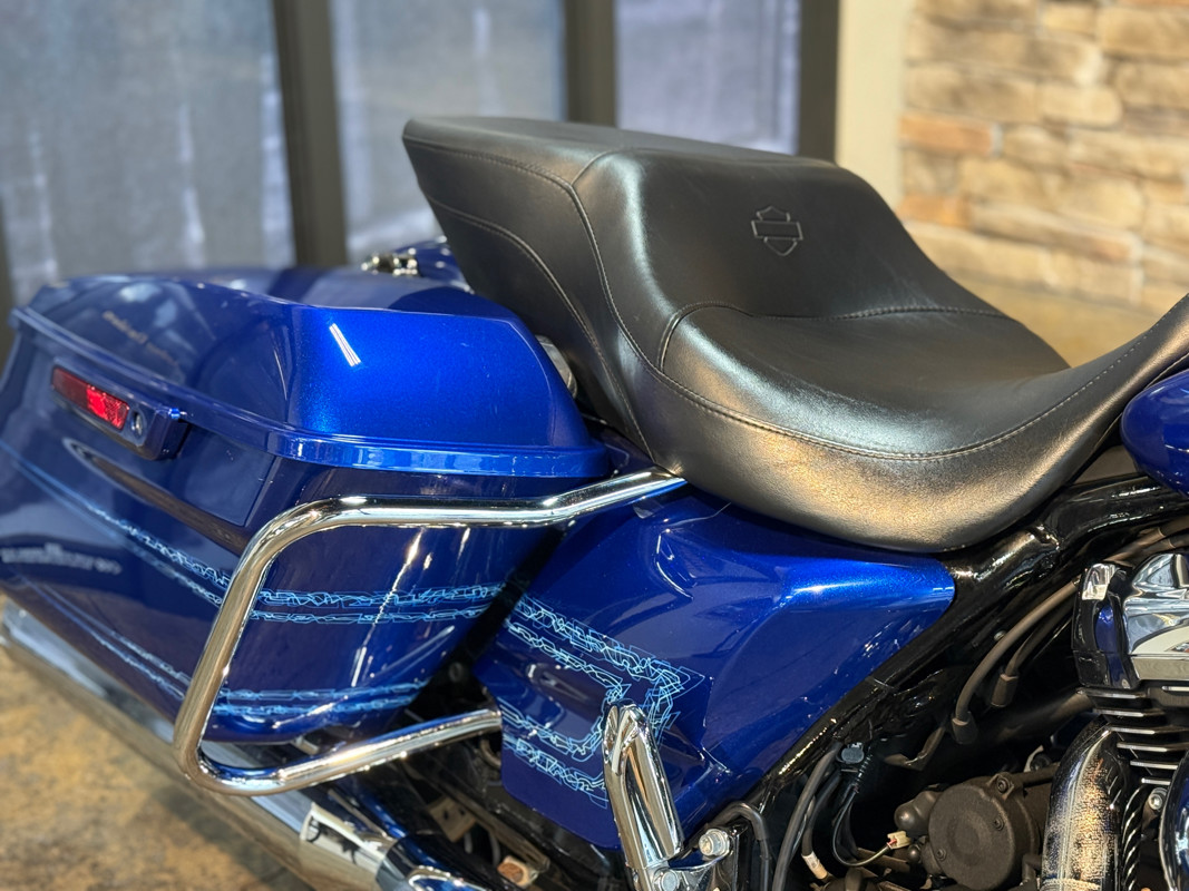 Road Glide®