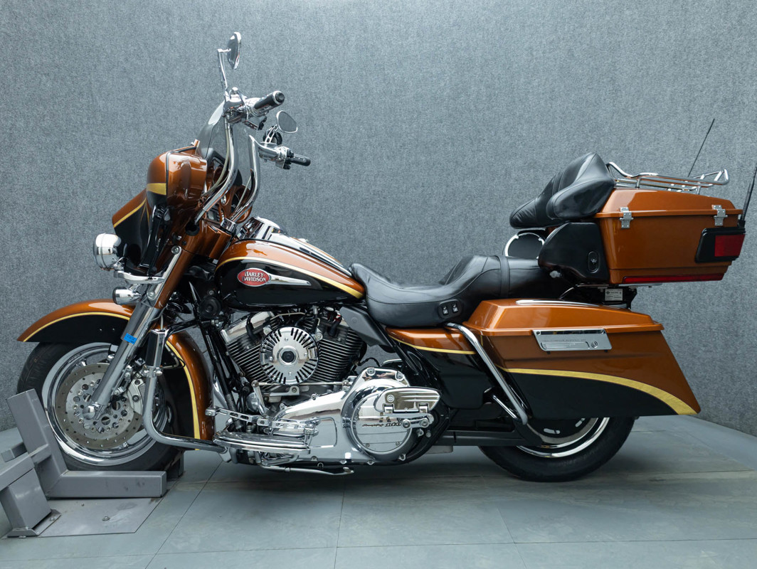 Screamin' Eagle® Ultra Classic® Electra Glide® Anniv
