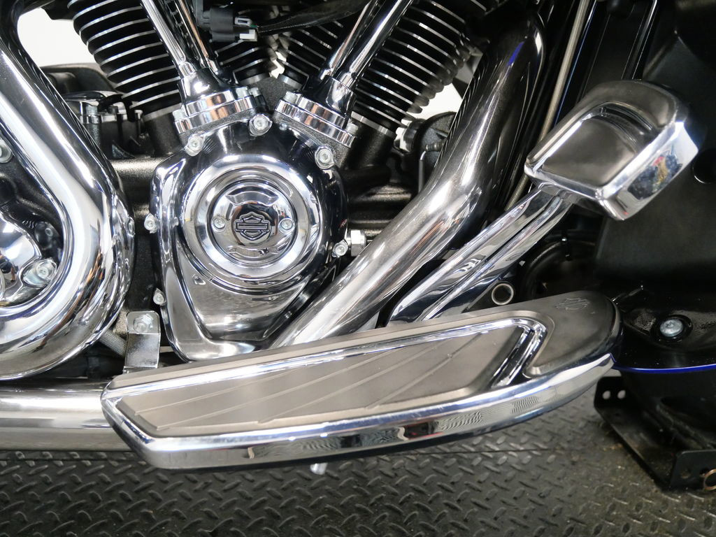 CVO® Street Glide®