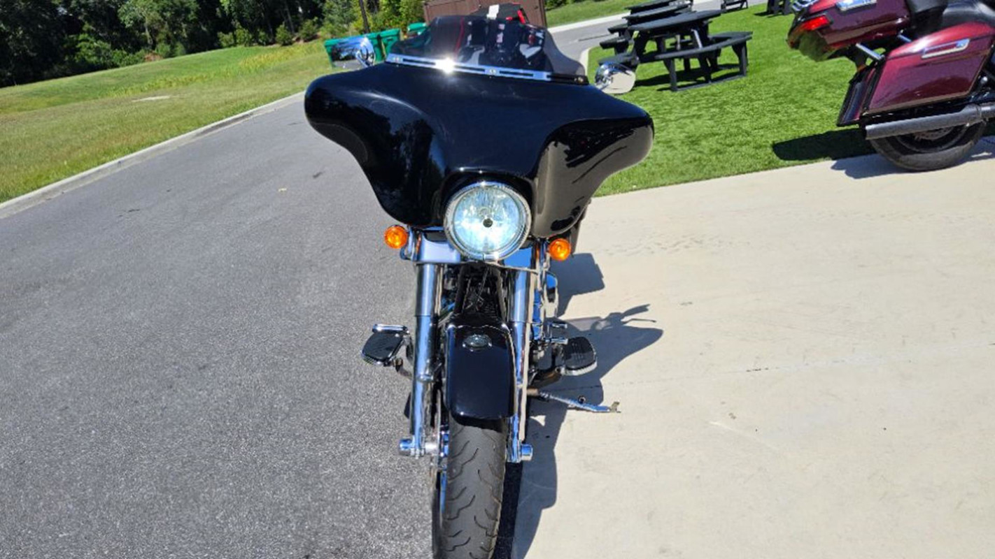 Street Glide®
