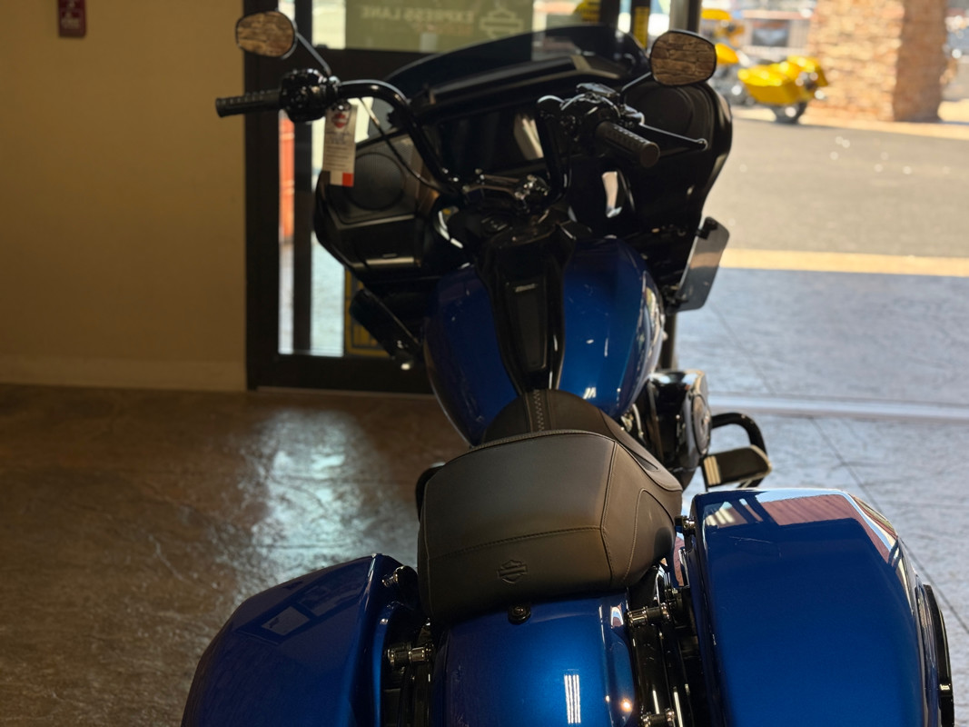 Road Glide®