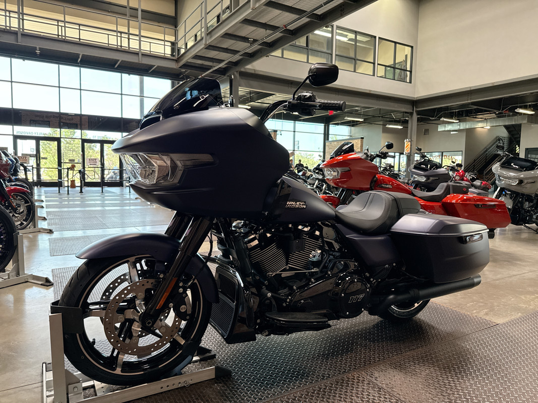 Road Glide®
