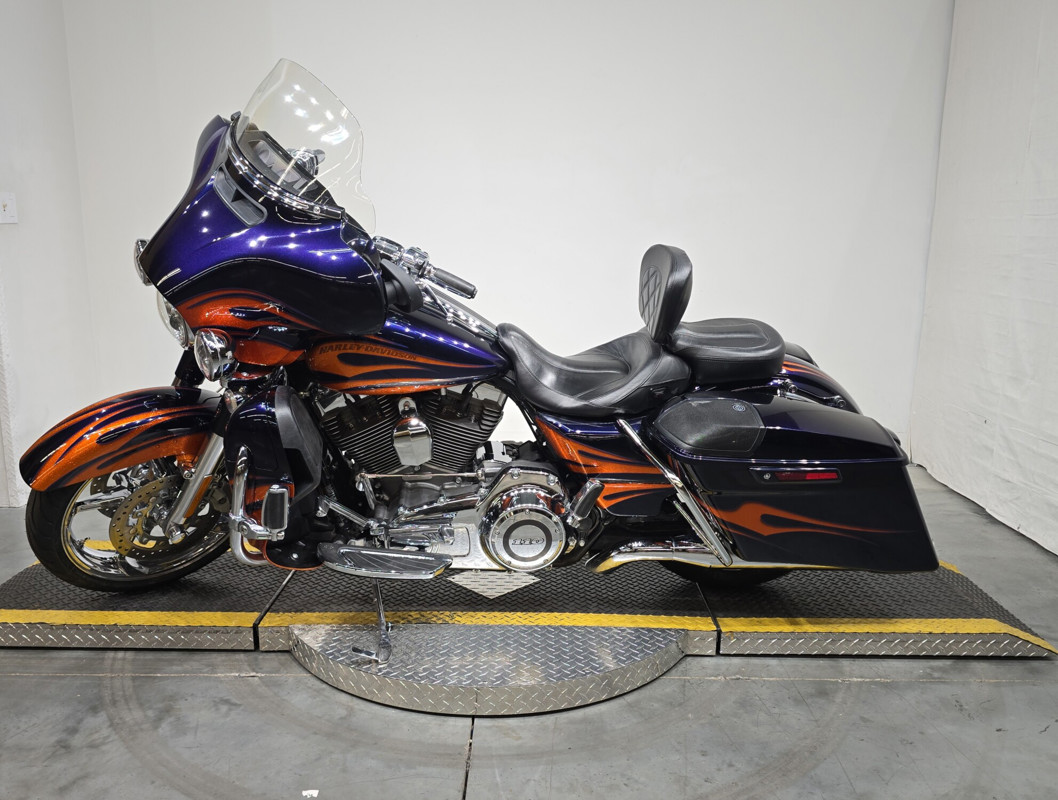 CVO® Street Glide®