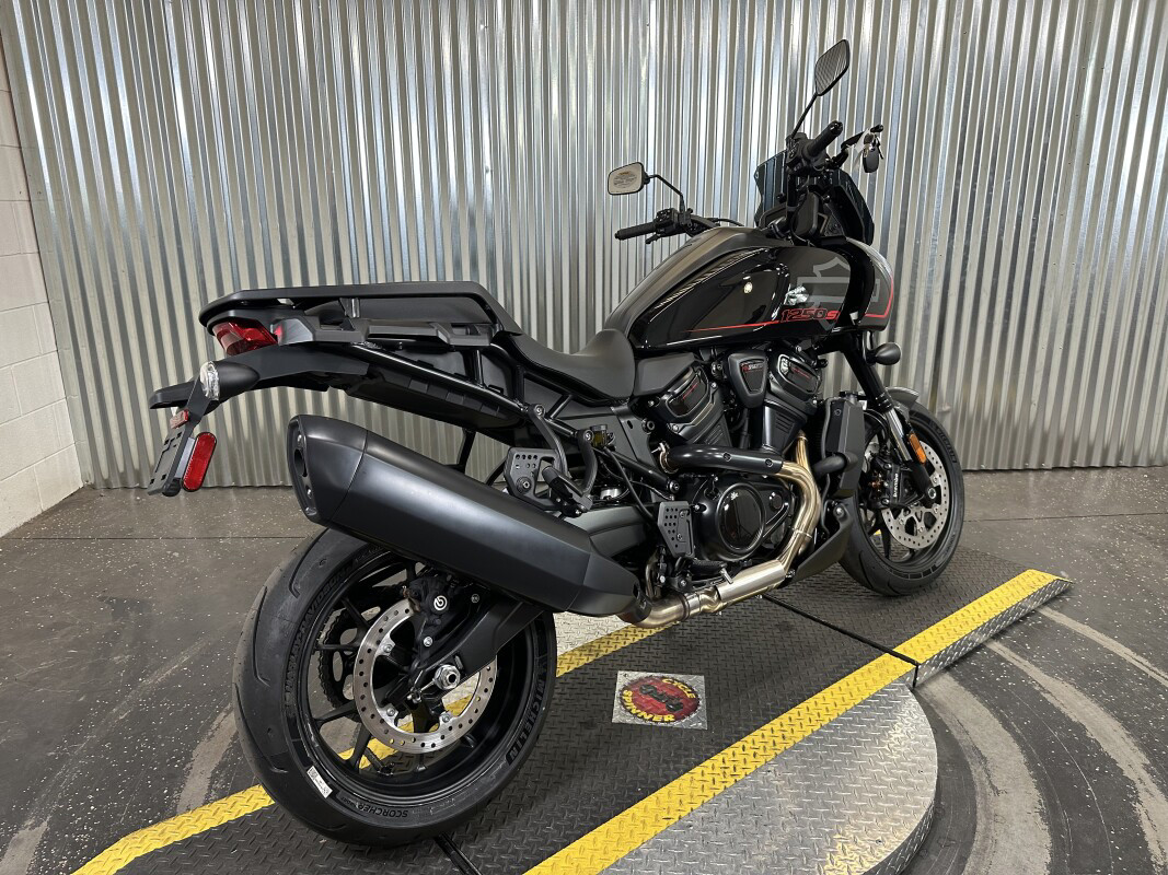 Pan America® 1250 ST