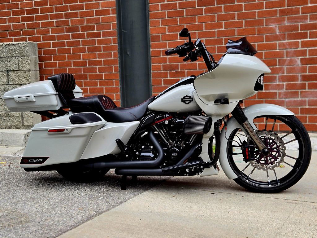 CVO® Road Glide®