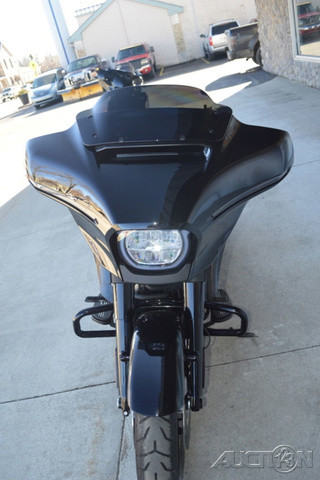Street Glide®