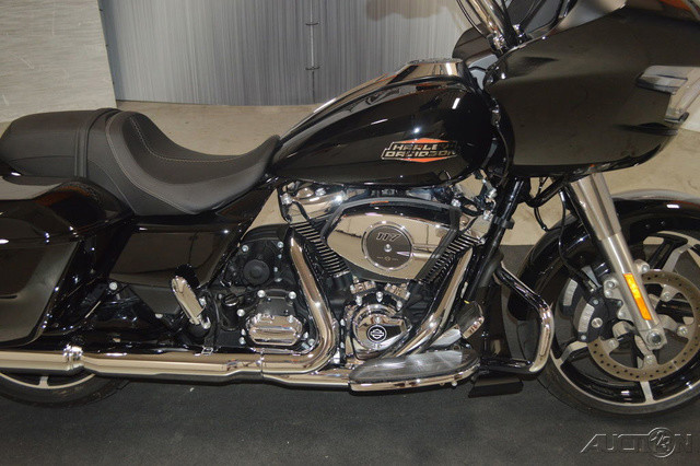 Road Glide®