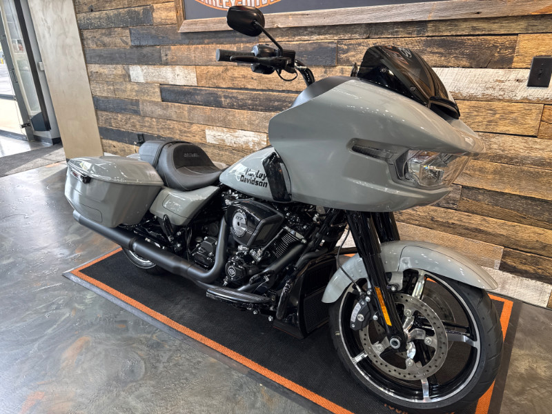 Road Glide®