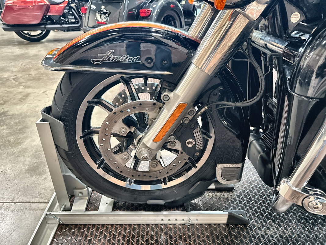 Electra Glide® Ultra Limited® Low