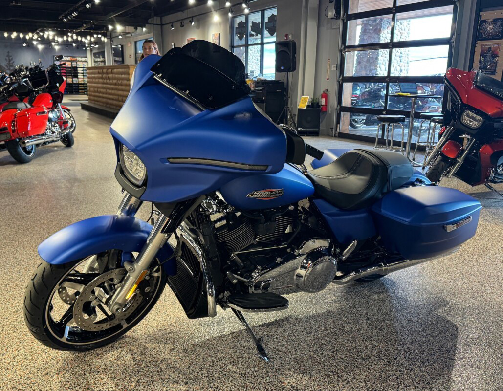 Street Glide®