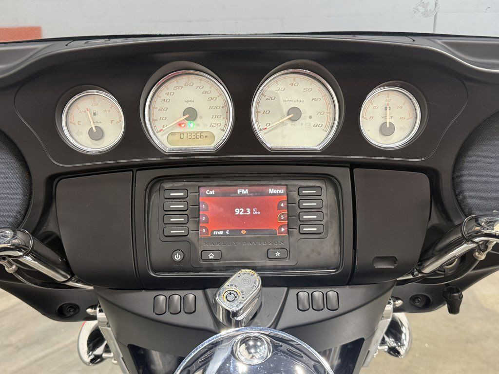 Street Glide®