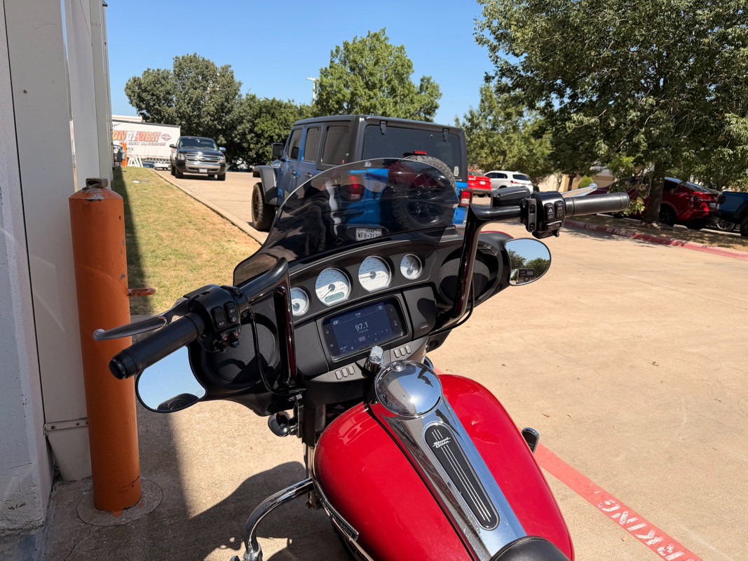 Street Glide®