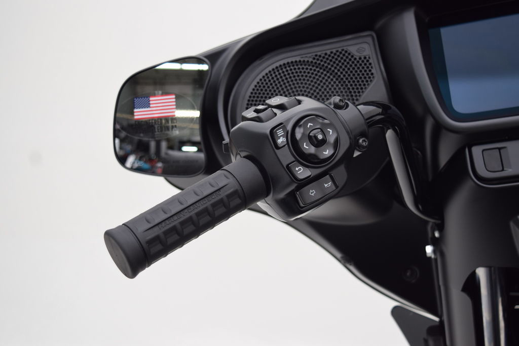 Street Glide®