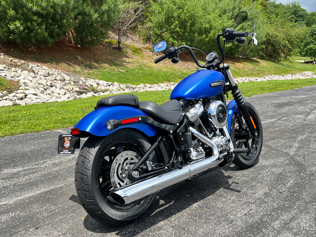 Street Bob®